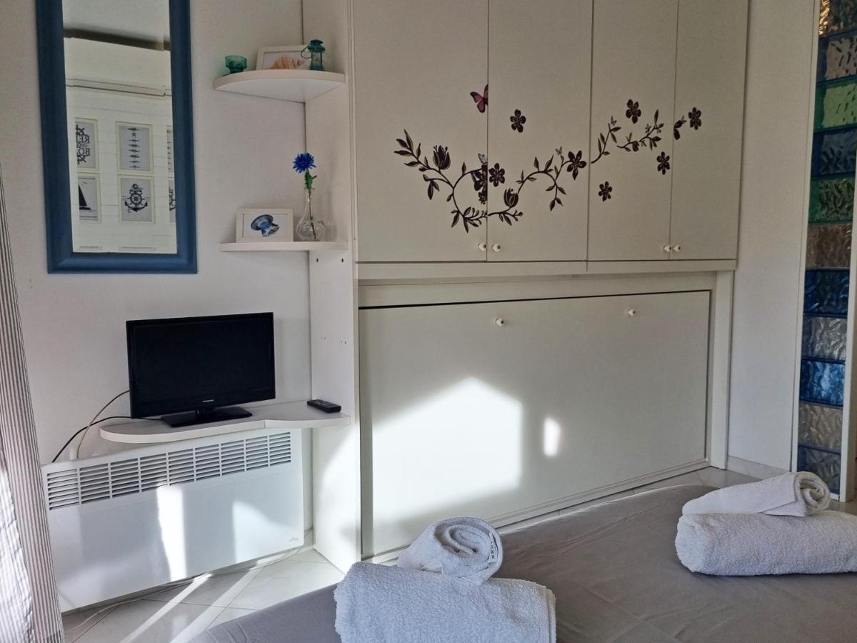Blue Terrace Apartment - Marina Baie Des Anges Villeneuve-Loubet Exterior photo